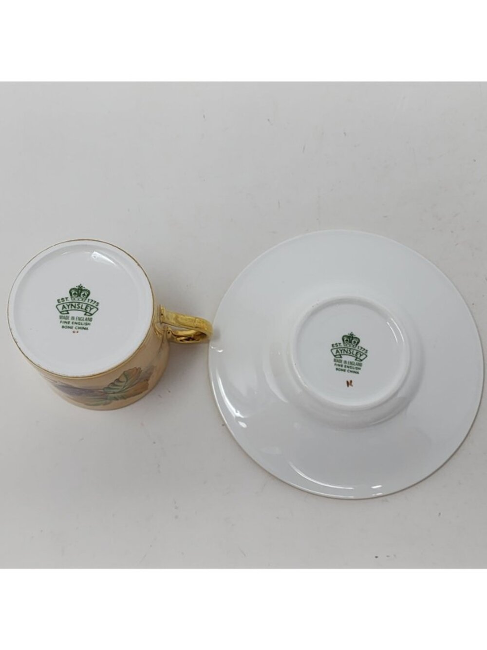 Aynsley Bone China Fruit Motif Coffee Cup & Saucer England Gold Trim Vintage - Picture 3 of 8